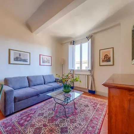 Stylish Flat In Tower Donati, 5 Min From Duomo Apartman *