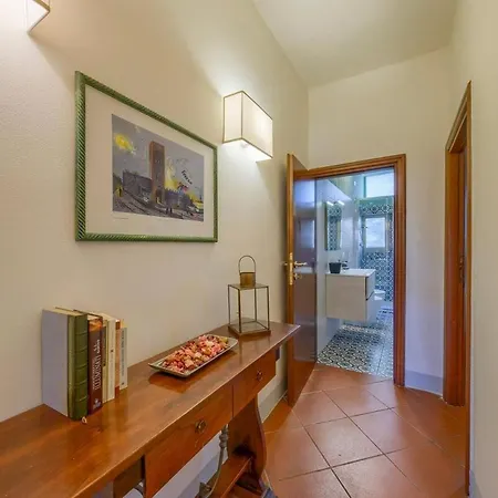 Stylish Flat In Tower Donati, 5 Min From Duomo アパート